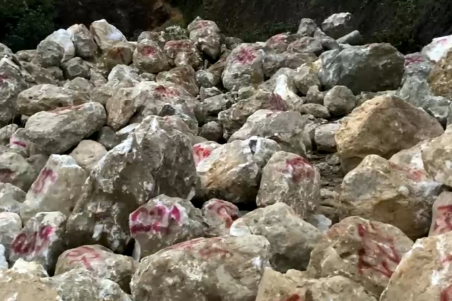 Số lượng đá thạch anh thô bị thu giữ.