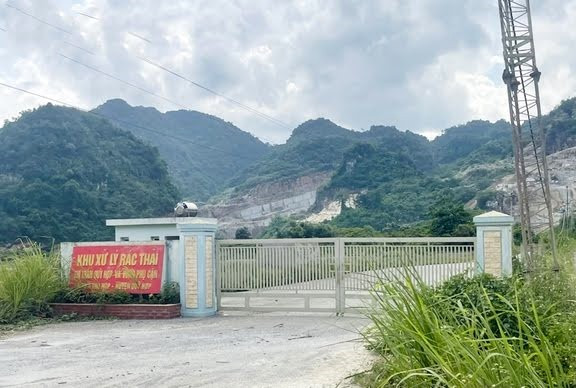 Khu xử lý rác thải thị trấn Quỳ Hợp và các xã phụ cận huyện Quỳ Hợp đã hoàn thành nhưng đến nay vẫn đang “đắp chiếu”.