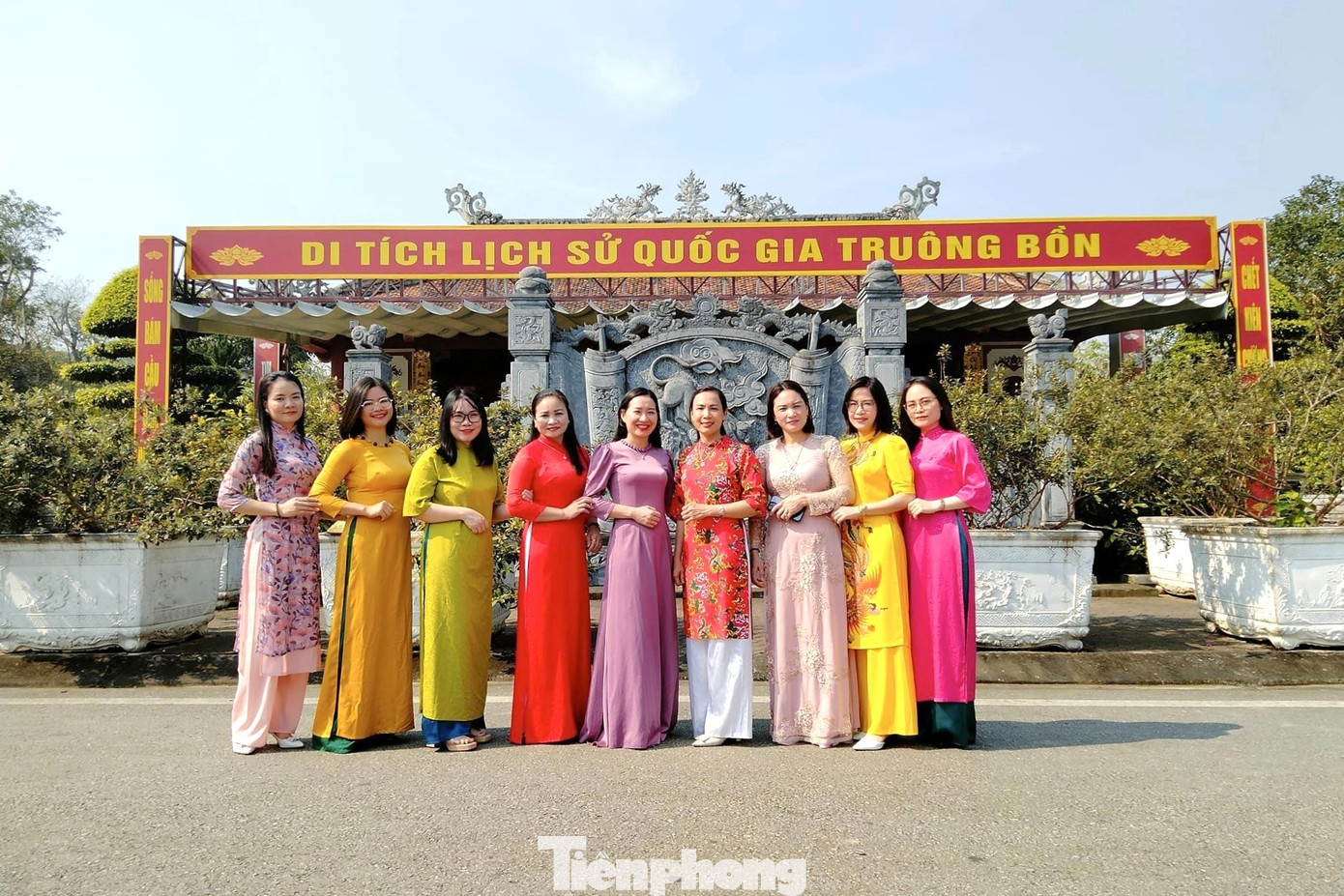 Dịp nghỉ lễ, về thăm khu di tích lịch sử quốc gia Truông Bồn đã để lại trong lòng mỗi người bao niềm xúc động và tự hào về truyền thống của quê hương, đất nước.