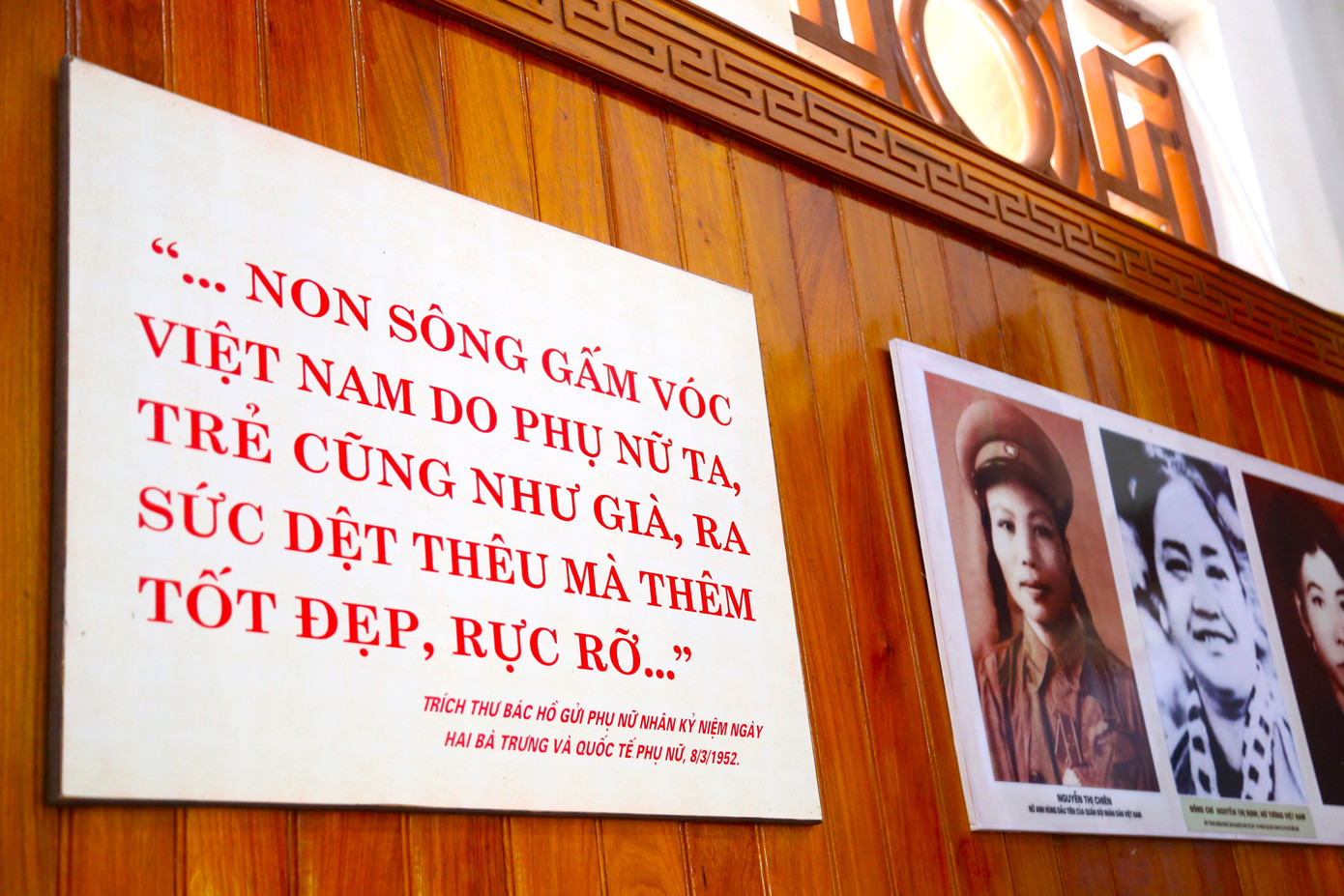 Thư Bác Hồ gửi phụ nữ nhân kỷ niệm ngày Hai Bà Trưng và Quốc tế phụ nữ 8/3/1952.