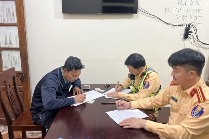 Tài xế Sơn làm việc với cơ quan Công an