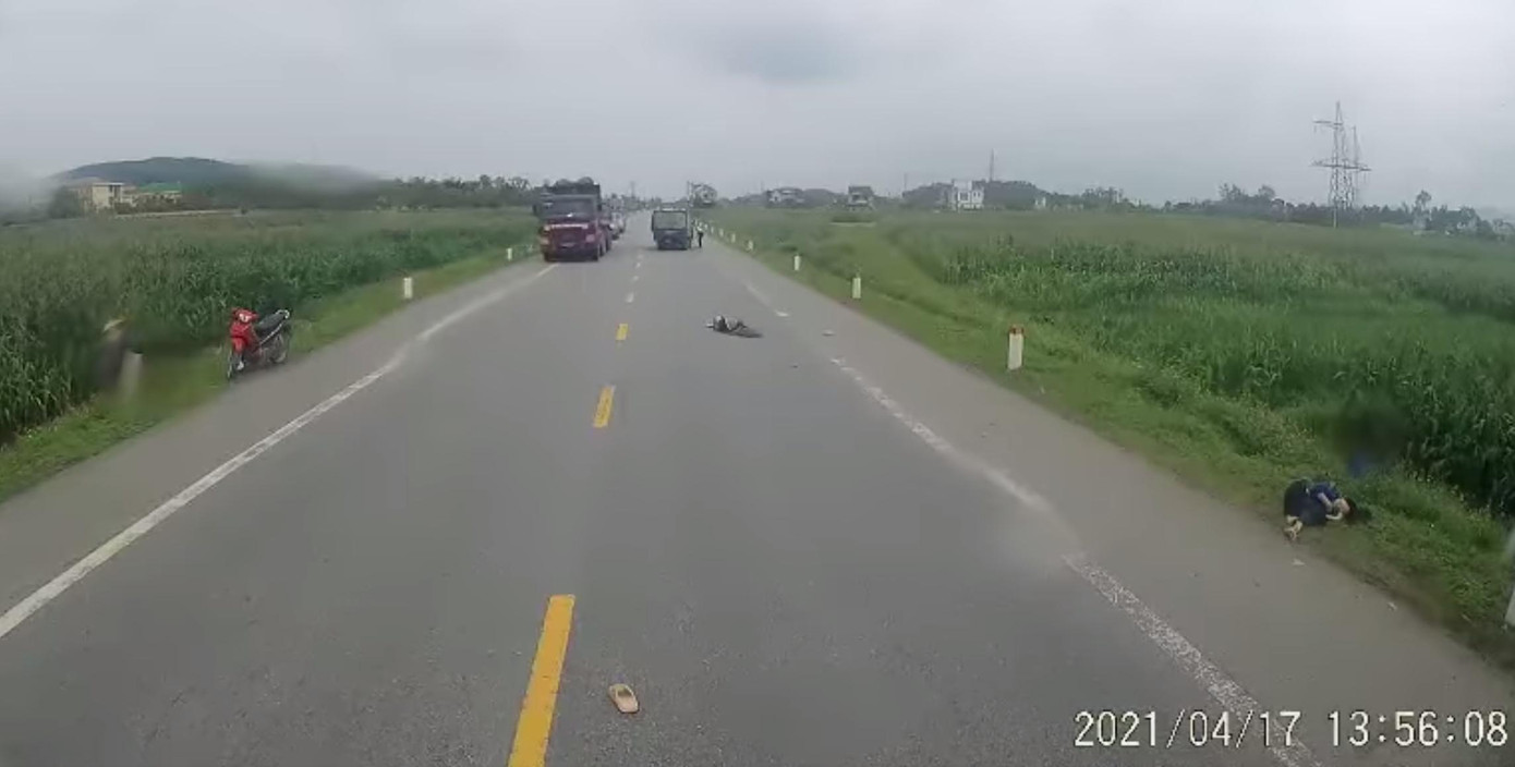 Hiện trường vụ tai nạn xảy ra vào chiều 17/4