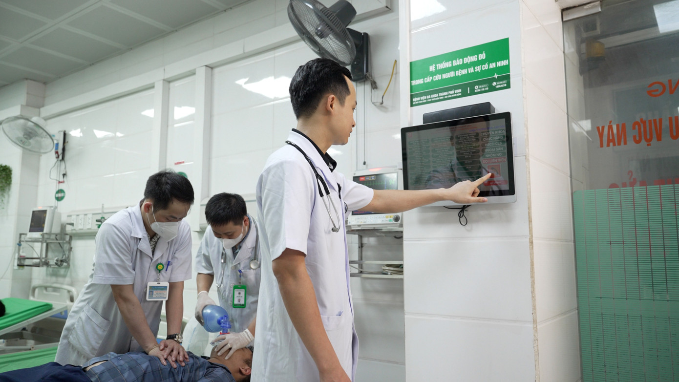 Hệ thống báo động đỏ trong cấp cứu tại Bệnh viện Đa khoa TP Vinh Hệ thống báo động đỏ trong cấp cứu tại Bệnh viện Đa khoa TP Vinh