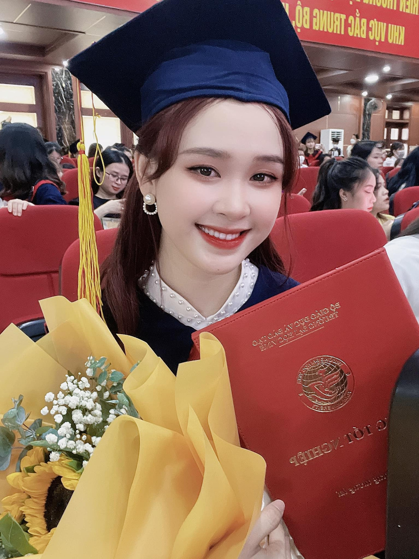 Thảo Vi vừa tốt nghiệp khoa Giáo dục tiểu học, Trường Đại học Vinh.