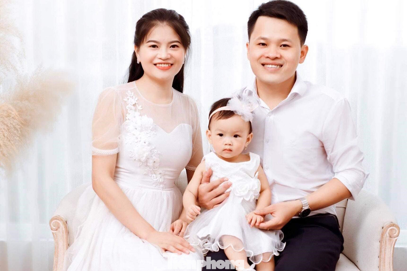 Đoàn đã gắn kết hai trái tim và cô con gái nhỏ là minh chứng cho tình yêu đẹp ấy.