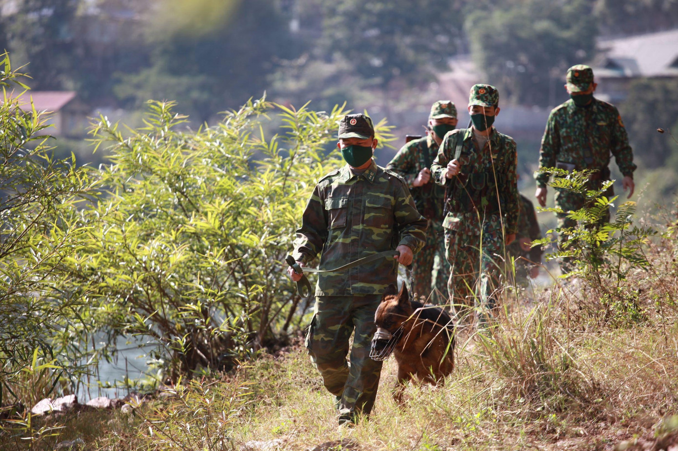 Tăng cường tuần tra phòng chống người nhập cảnh trái phép Tăng cường tuần tra phòng chống người nhập cảnh trái phép