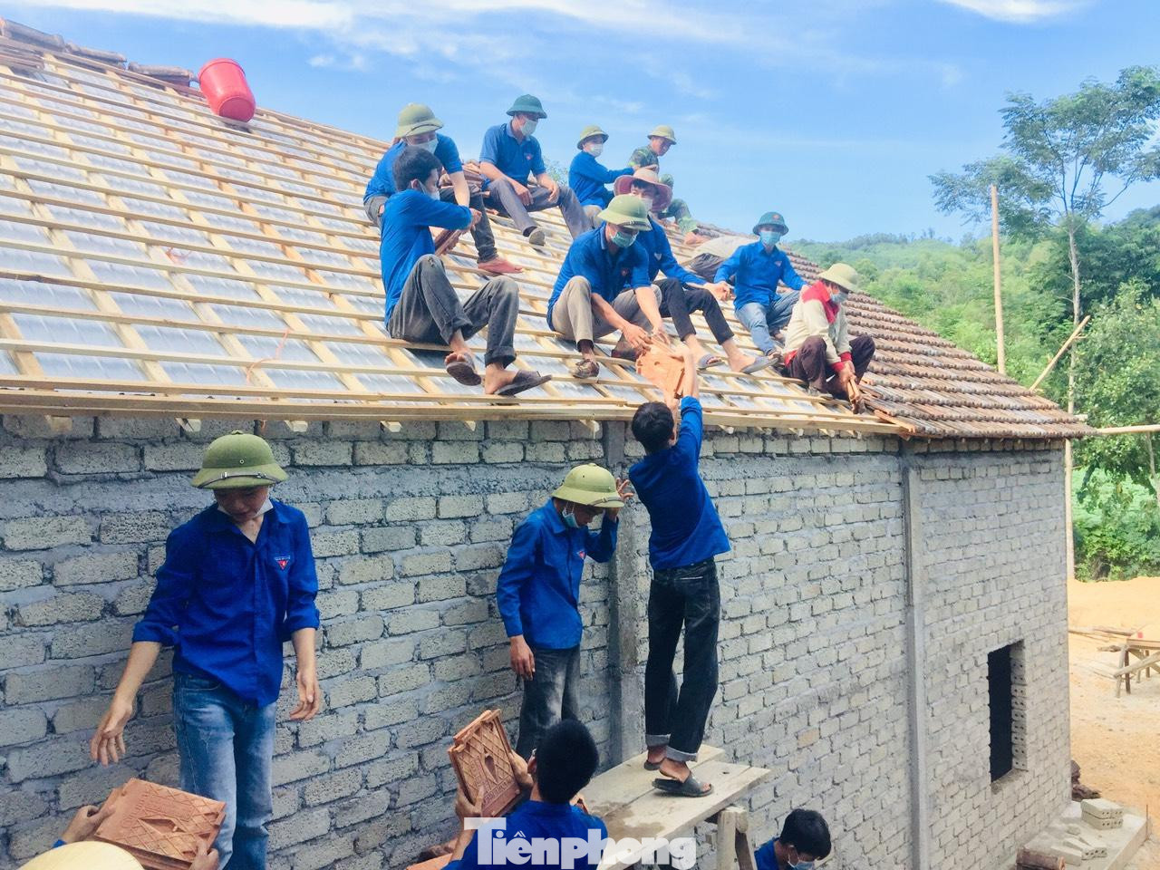 Anh Nguyễn Mạnh Phong - Bí thư Huyện đoàn Tân Kỳ cho biết, những hoàn cảnh như gia đình ông Đại, đoàn viên thanh niên luôn sẵn sàng hỗ trợ.