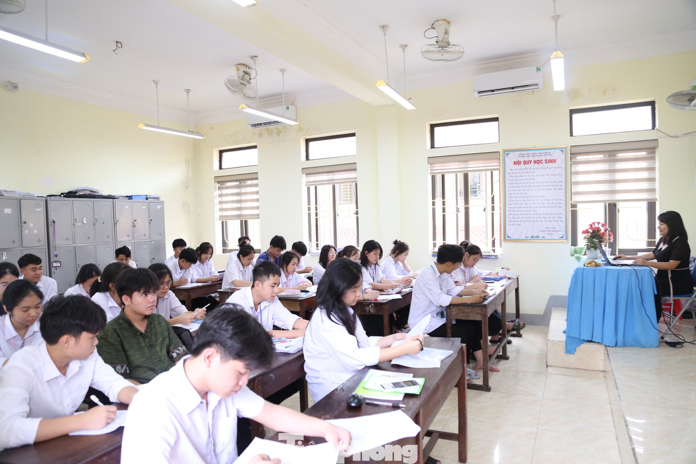 Nhiều trường học ở Nghệ An thiếu giáo viên trước thềm năm học mới. Nhiều trường học ở Nghệ An thiếu giáo viên trước thềm năm học mới.