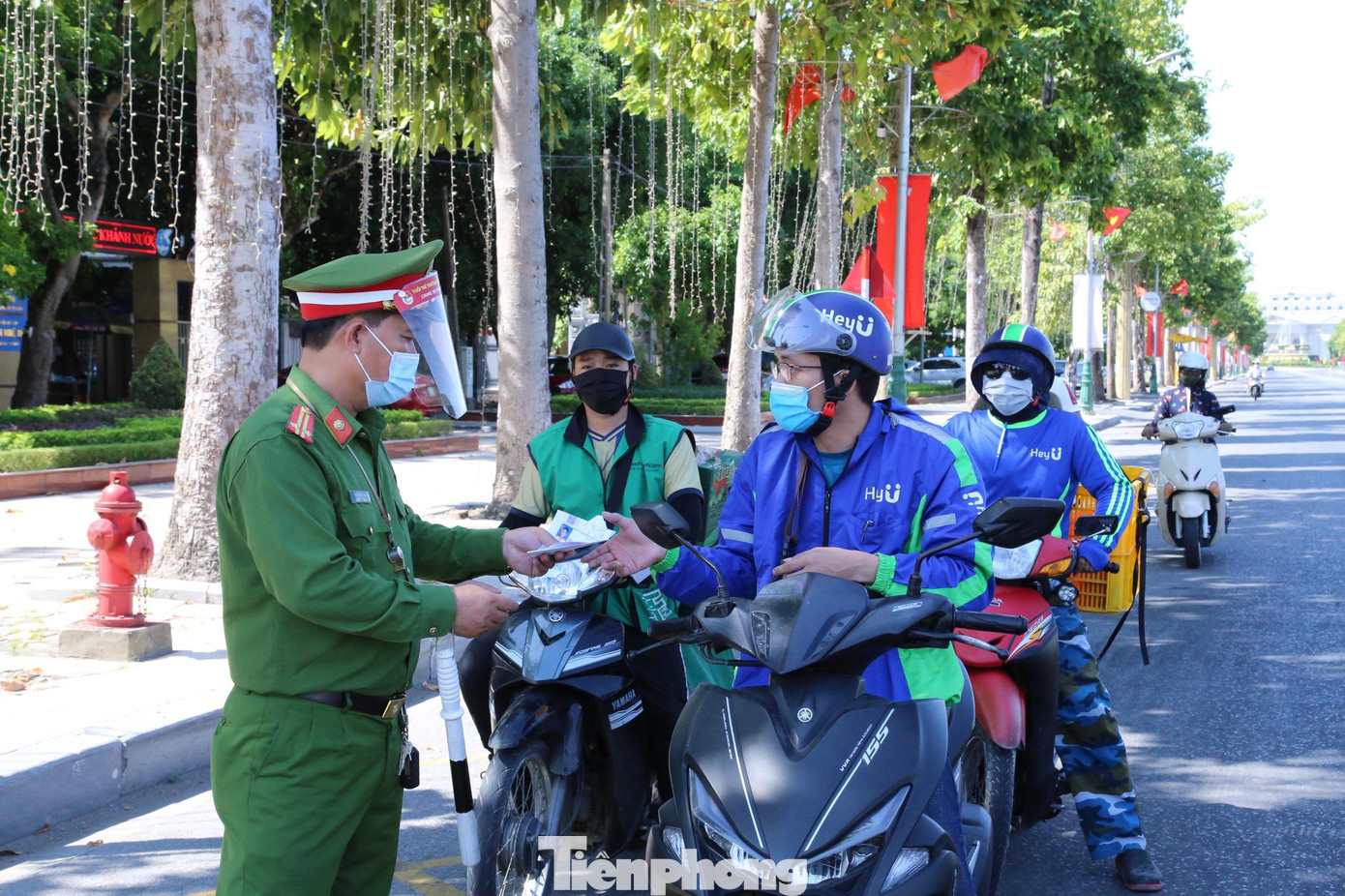 Dừng hoạt động đối với tất cả shipper trên địa bàn thành phố Vinh Dừng hoạt động đối với tất cả shipper trên địa bàn thành phố Vinh