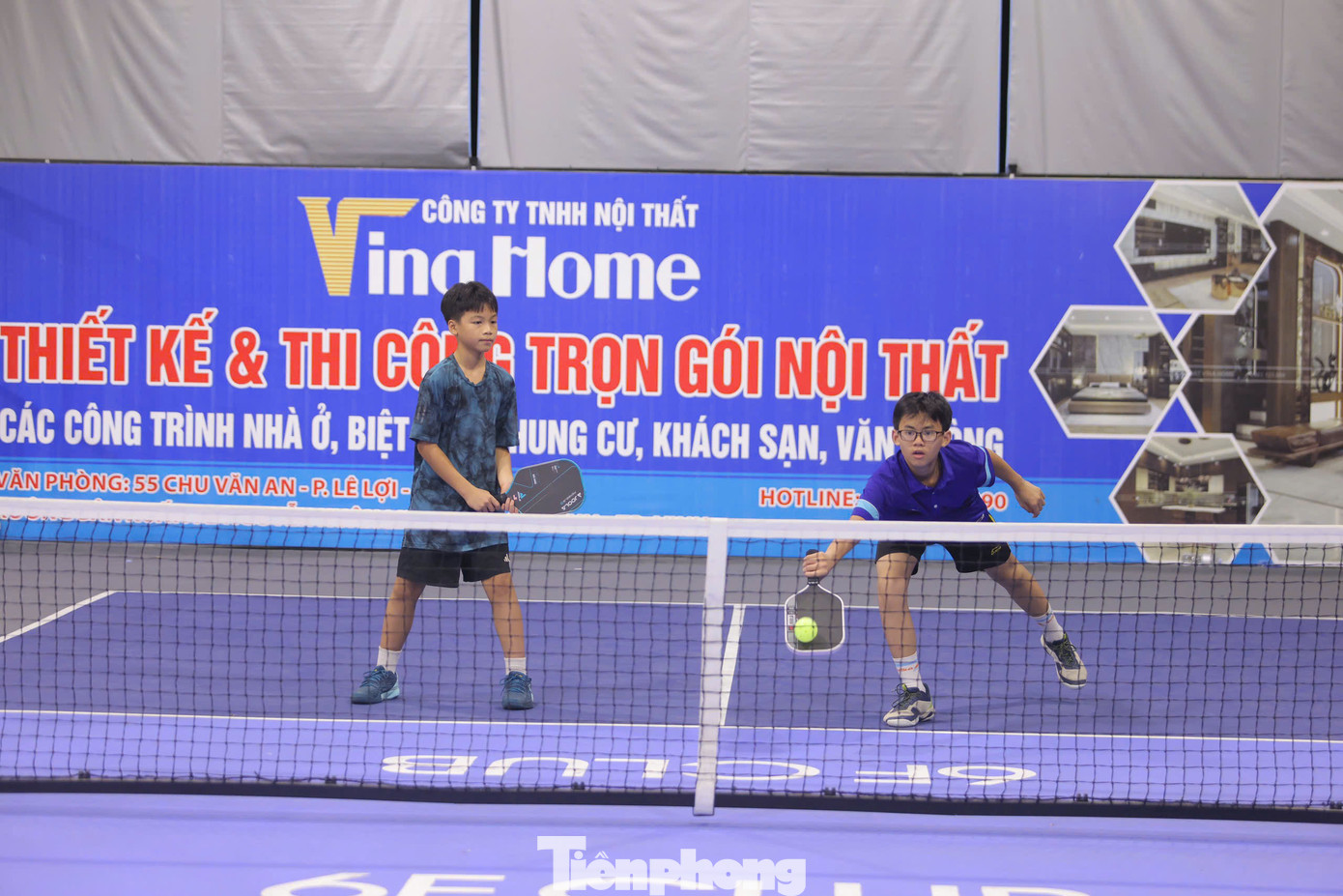 Sau 2 ngày diễn ra sôi nổi, giải Pickleball Thanh Thiếu niên Nghệ An Open đã thành công tốt đẹp. Giải đấu ghi nhận nhiều trận tranh tài hấp dẫn, kịch tính, thể hiện rõ tinh thần thi đấu Fair - play của các vận động viên trẻ. Sau 2 ngày diễn ra sôi nổi, giải Pickleball Thanh Thiếu niên Nghệ An Open đã thành công tốt đẹp. Giải đấu ghi nhận nhiều trận tranh tài hấp dẫn, kịch tính, thể hiện rõ tinh thần thi đấu Fair - play của các vận động viên trẻ.