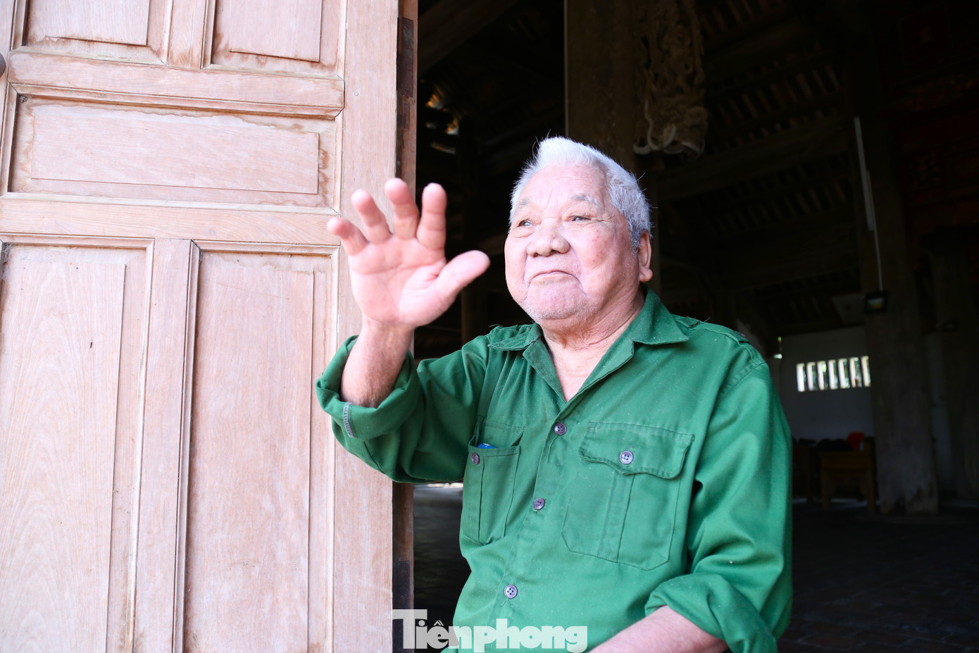 Ông Nguyễn Đình Tám (SN 1970), người trông coi đình cho biết, trước đây tại đình Hoành Sơn thường diễn ra 2 kỳ lễ lớn là lễ kỳ phúc vào tháng 2 và lễ rước thần vào Rằm tháng 6 âm lịch. Hiện nay các kỳ lễ bị mai một nhưng đình Hoành Sơn vẫn là một trong những địa chỉ sinh hoạt văn hóa tâm linh của nhân dân xã Khánh Sơn và vùng phụ cận.