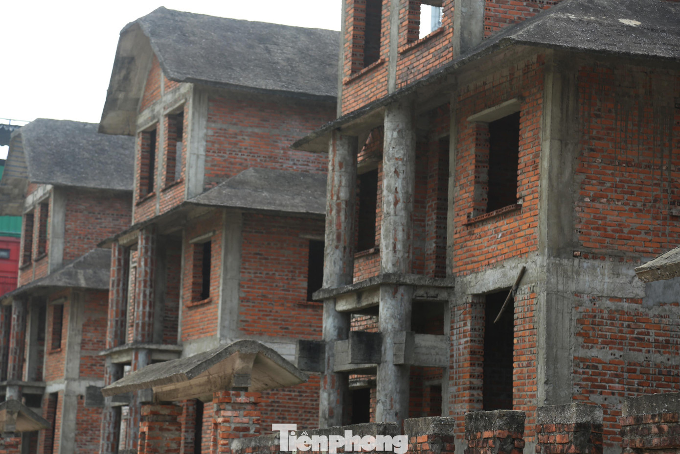 Dự án được xây dựng phần thô rồi bỏ hoang suốt nhiều năm