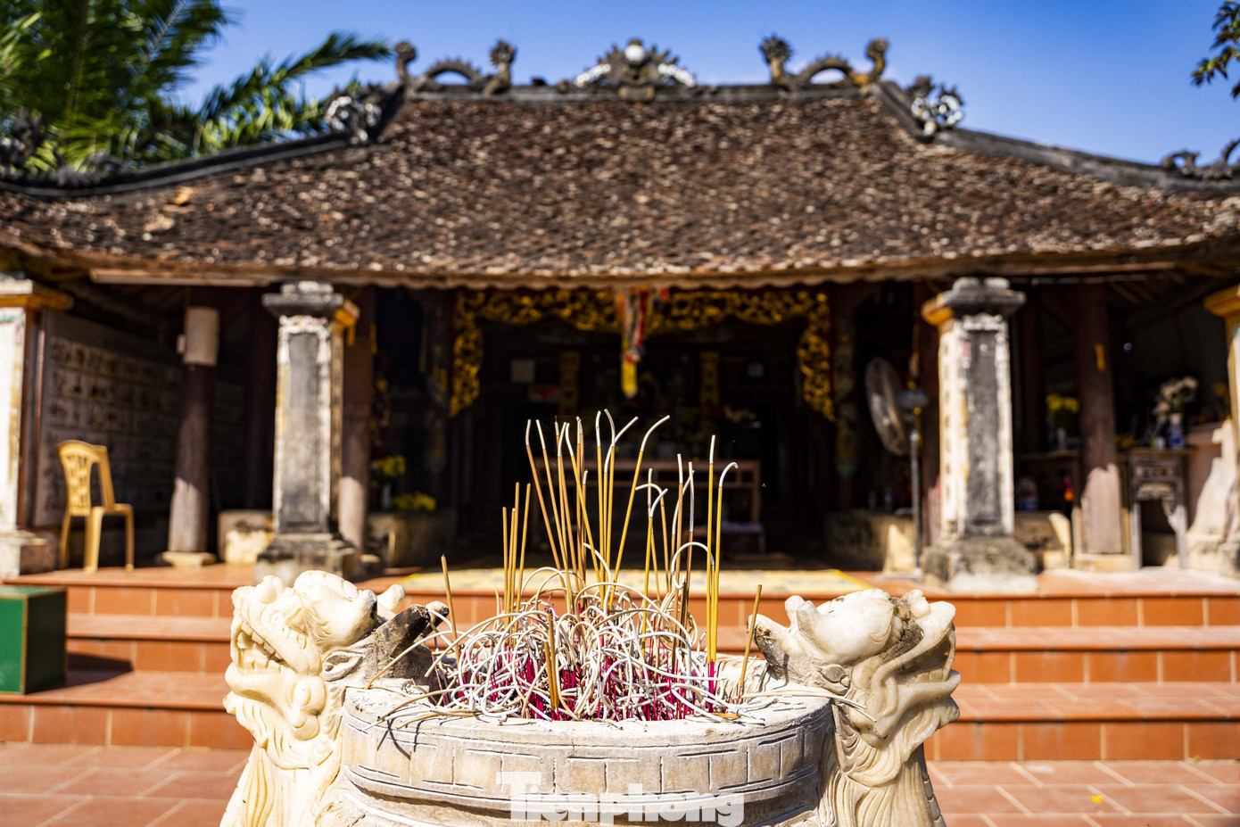 Lãnh đạo UBND xã Lam Sơn cho biết: “Chùa Bà Bụt đã có từ ngàn năm về trước. Hàng năm cứ vào ngày 20, 21 tháng Giêng âm lịch, nhân dân trong vùng và du khách về chùa rất đông. Nơi đây, diễn ra một tục lệ mang đậm bản sắc văn hóa, người xưa gọi là lễ “Hạ Linh”, tức là lễ tạ ơn bà Bụt. Sau khi đoàn rước bộ và đoàn rước thủy làm lễ xuất thần tại Đền Quả Sơn thì rước di tượng Lý Nhật Quang về Chùa Bà Bụt để làm lễ tạ ơn. Lễ tạ diễn ra trước sự chứng kiến của mọi người dân, các vị bô lão chức sắc trong làng”.