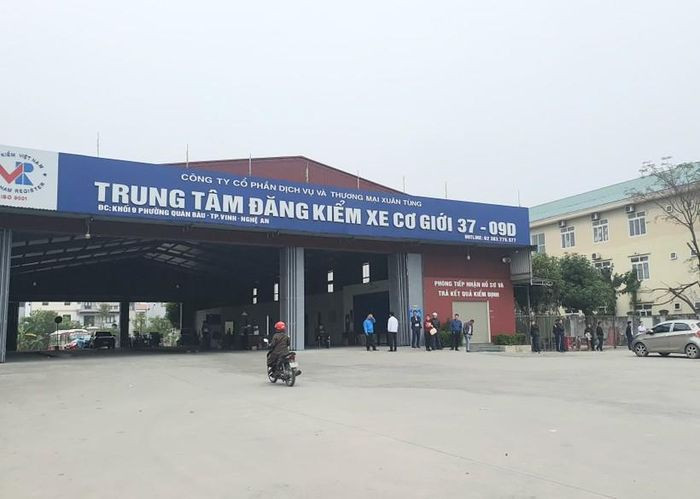 Trung tâm Đăng kiểm xe cơ giới 37-09D (địa chỉ tại phường Quán Bàu, TP Vinh). (Ảnh: PT) Trung tâm Đăng kiểm xe cơ giới 37-09D (địa chỉ tại phường Quán Bàu, TP Vinh). (Ảnh: PT)