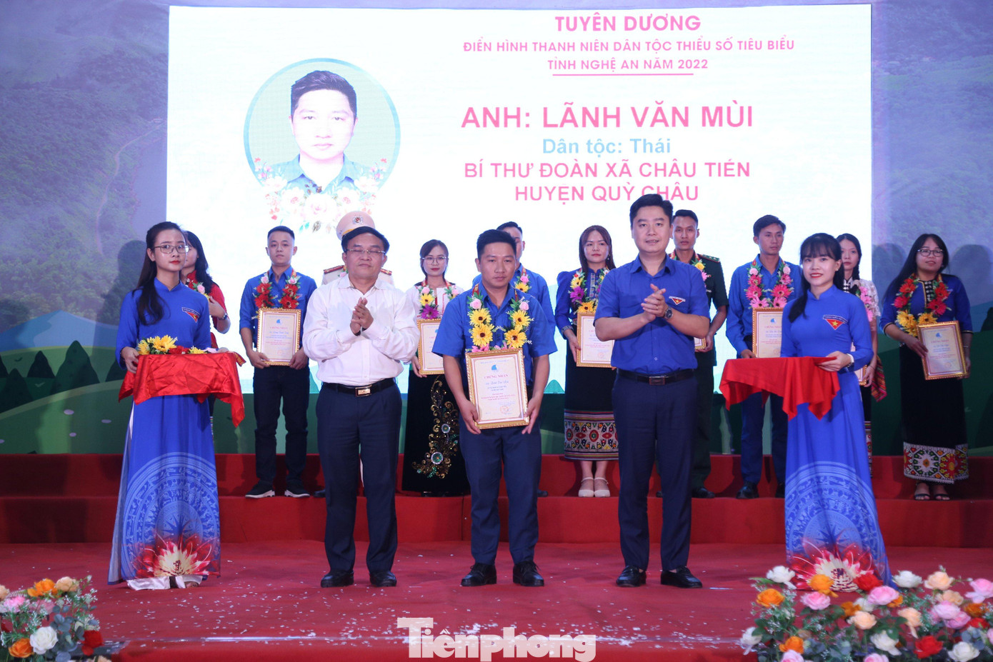 Anh Lãnh Văn Mùi là 1 trong 24 gương thanh niên dân tộc thiểu số tiêu biểu của tỉnh Nghệ An năm 2022