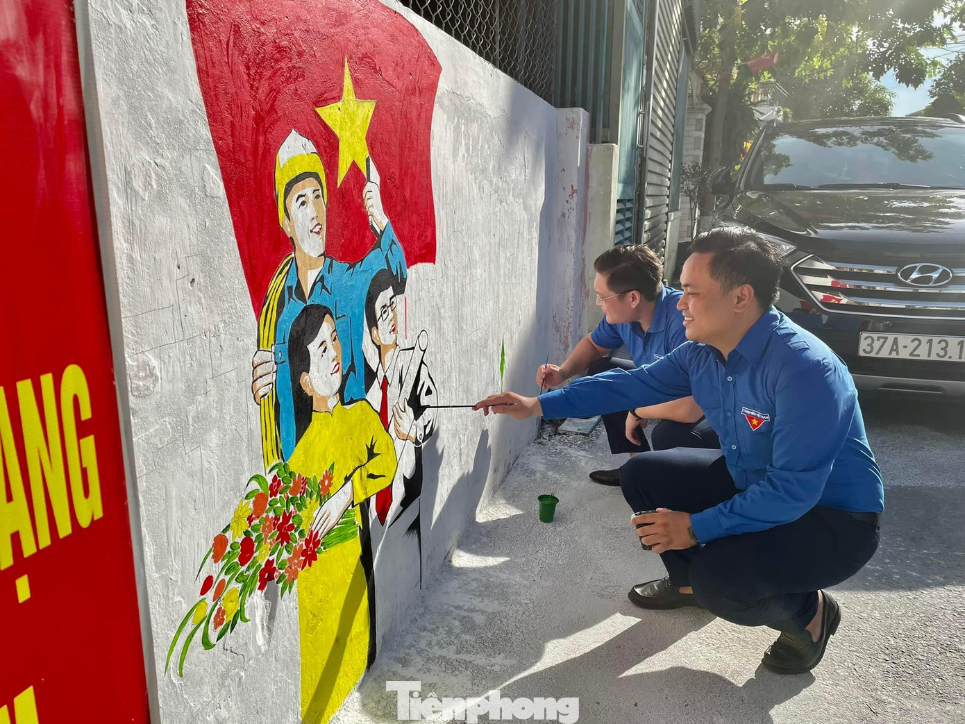 Xây dựng tuyến đường bích họa tại khối Bình Yên, phường Hưng Bình, TP Vinh