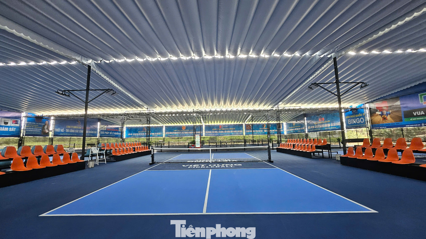 Bên trong công trình sân pickleball tại khối 5, phường Quán Bàu, TP Vinh