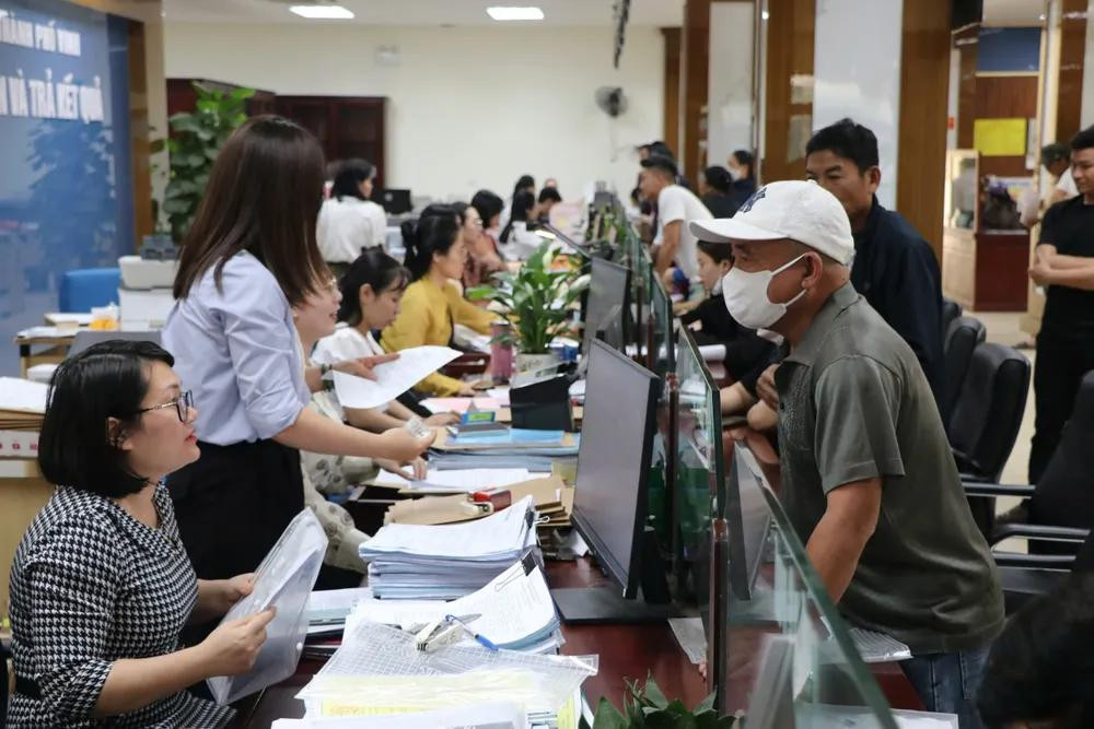 Chi hơn 3.000 tỷ đồng cho cán bộ Nghệ An thôi việc, nghỉ hưu trước tuổi ảnh 1 Chi hơn 3.000 tỷ đồng cho cán bộ Nghệ An thôi việc, nghỉ hưu trước tuổi ảnh 1