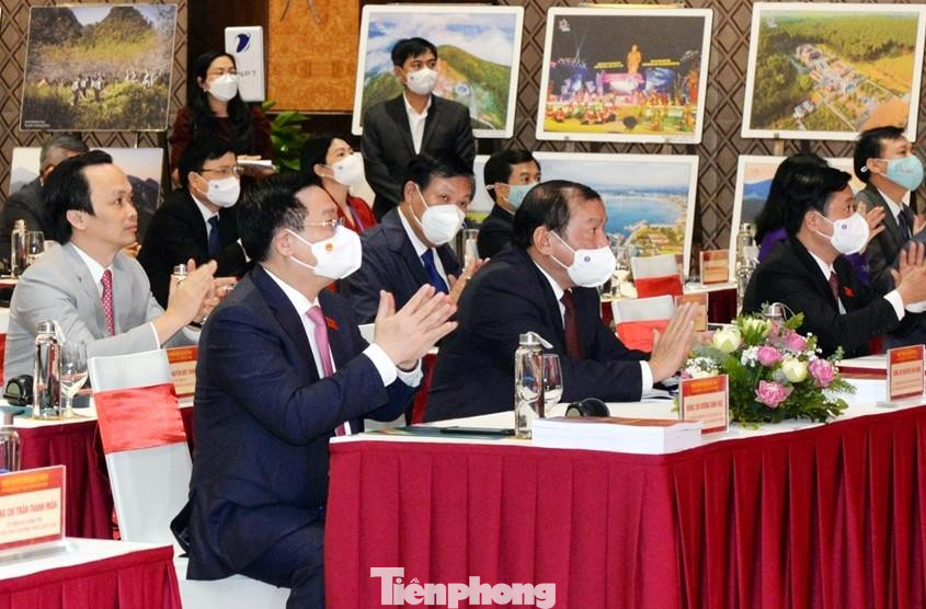 Chủ tịch Quốc hội Vương Đình Huệ dự Hội thảo Du lịch 2021 tại Nghệ An