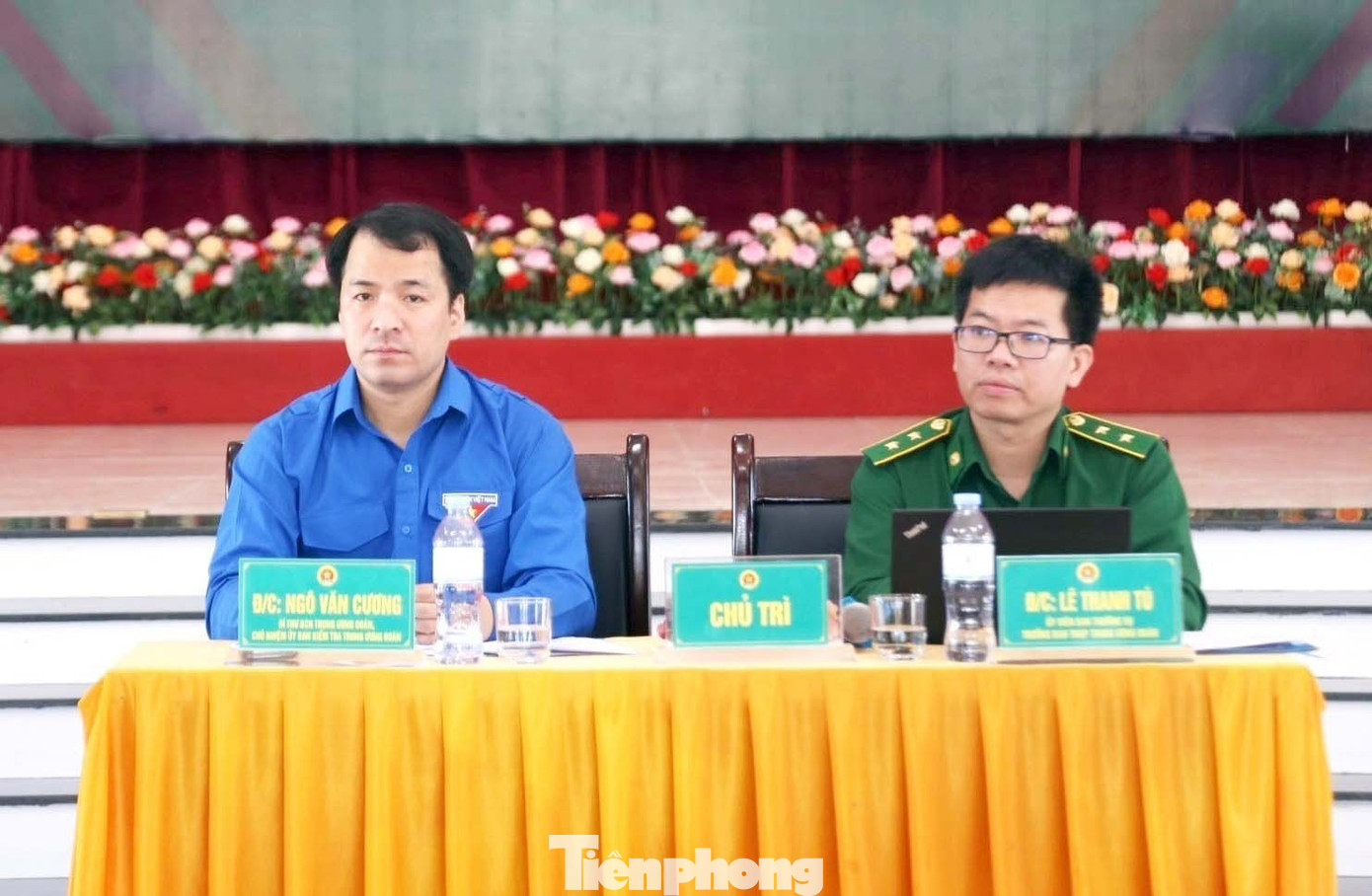 Anh Ngô Văn Cương - Bí thư T.Ư Đoàn, Chủ nhiệm Ủy ban Kiểm tra T.Ư Đoàn và anh Lê Thanh Tú - Ủy viên Ban Thường vụ, Trưởng ban TNXP T.Ư Đoàn, Chỉ huy trưởng lực lượng TNXP T.Ư chủ trì Hội nghị.