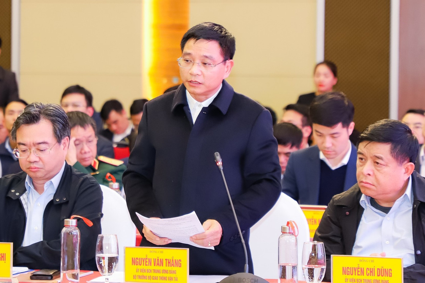 Bộ trưởng Bộ GTVT Nguyễn Văn Thắng phát biểu tại cuộc họp