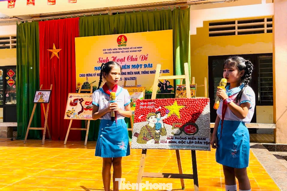 Những bức tranh thể hiện sự sáng tạo, tính thẩm mỹ cao và đặc biệt là giáo dục lòng yêu nước cho thế hệ trẻ.