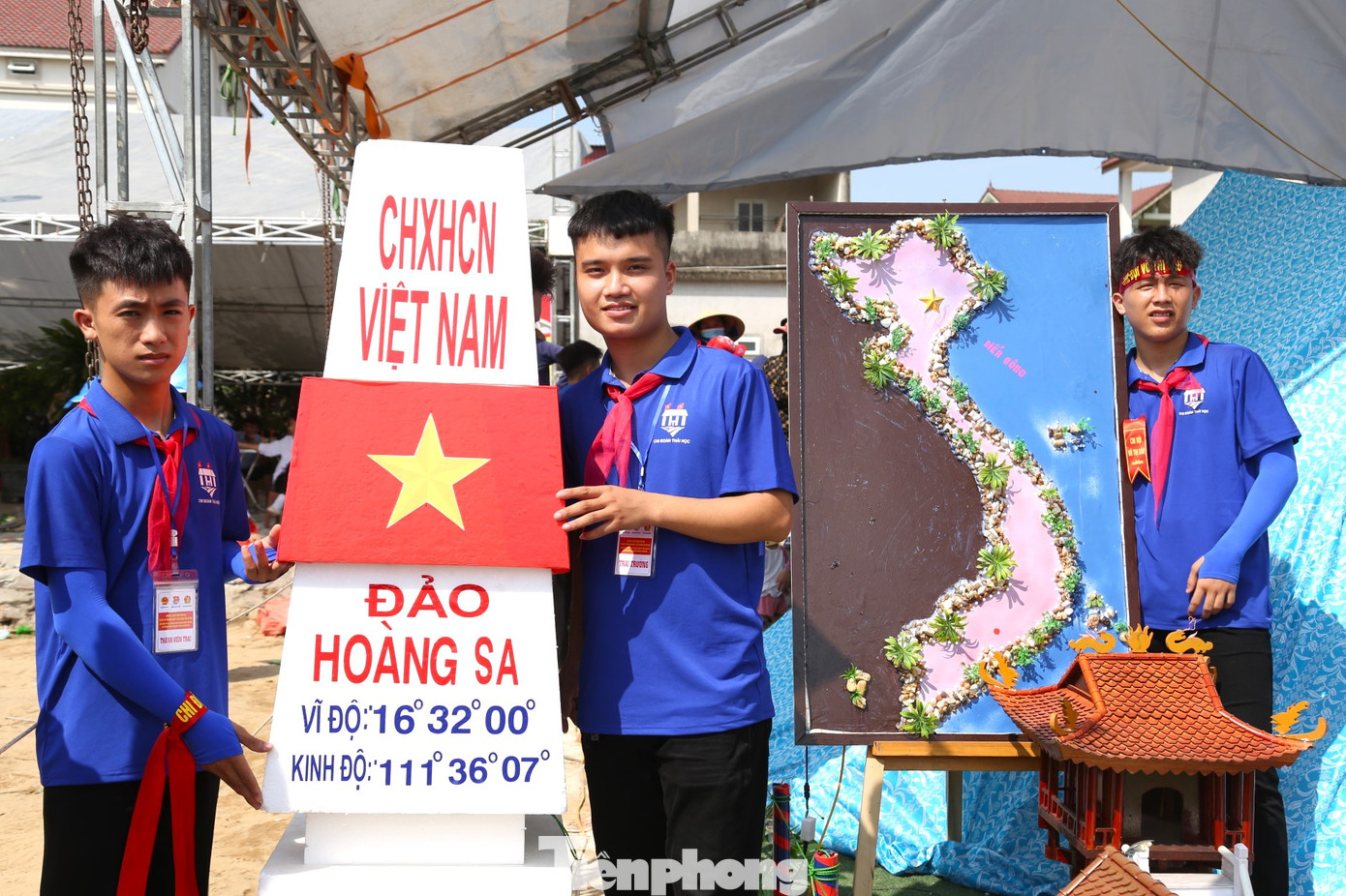 Mô hình quần đảo Hoàng Sa, Trường Sa.