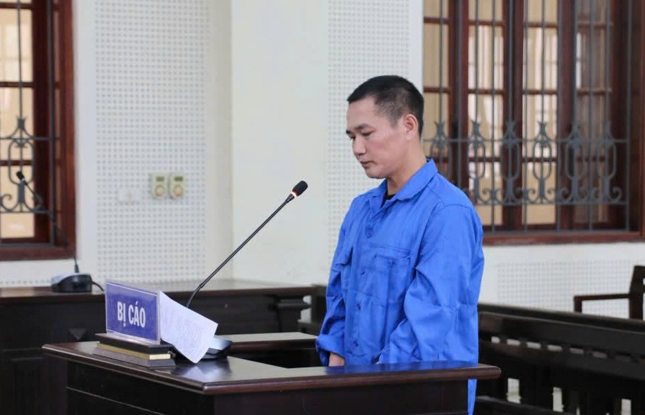 Bị cáo Nguyễn Văn Sỹ tại tòa Bị cáo Nguyễn Văn Sỹ tại tòa