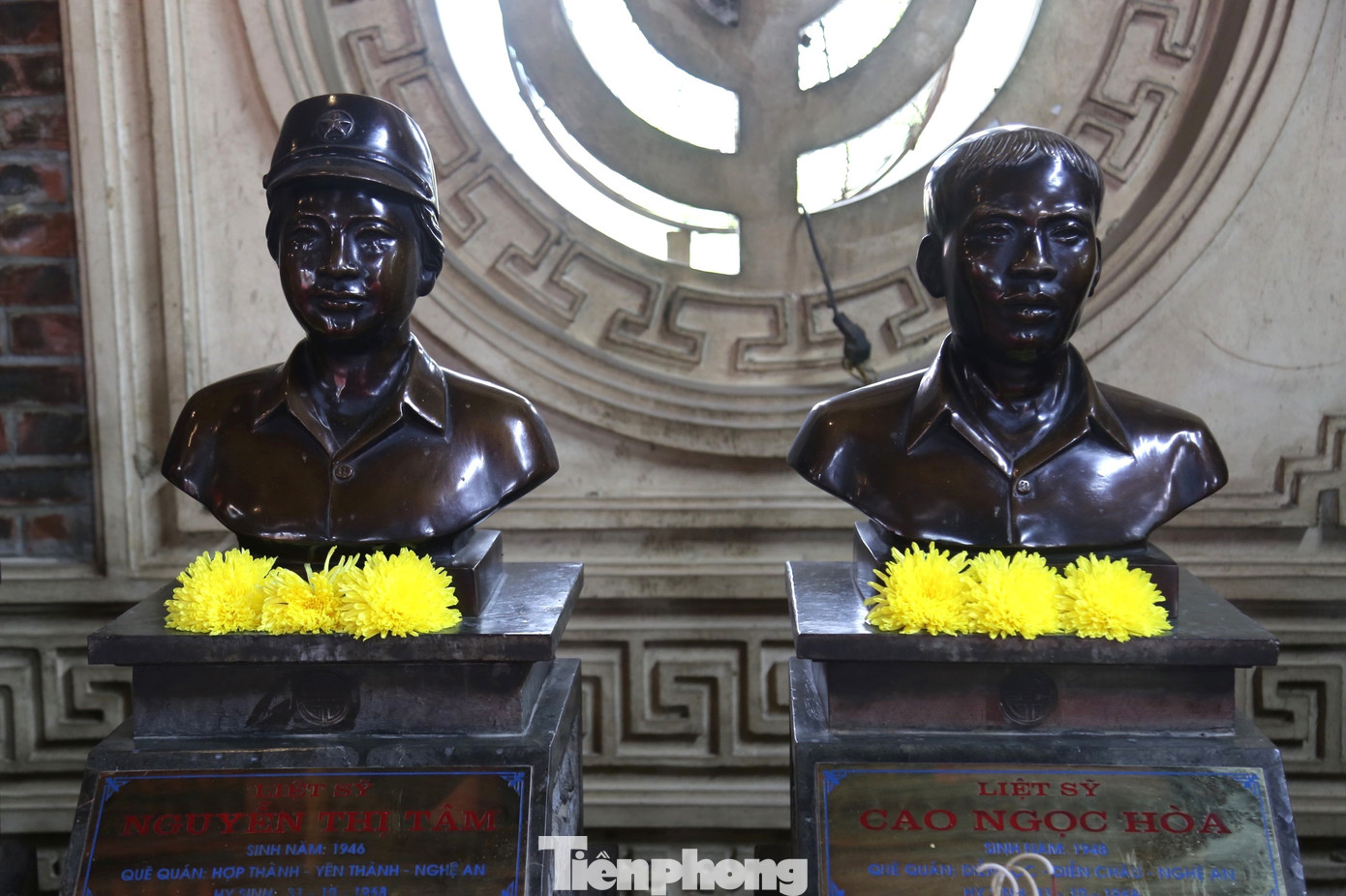 Trên tuyến lửa này, tình yêu đã nảy nở giữa chàng trai Cao Ngọc Hòa (quê Diễn Châu) và cô gái Nguyễn Thị Tâm (quê Yên Thành, Nghệ An). Sáng 30/11/1968, nhà trai đã mang trầu cau lên nhà gái để dạm ngõ, nhưng chỉ một ngày sau, hai họ nhận được tin dữ: Anh Hòa và chị Tâm cùng 11 đồng đội đã hi sinh...