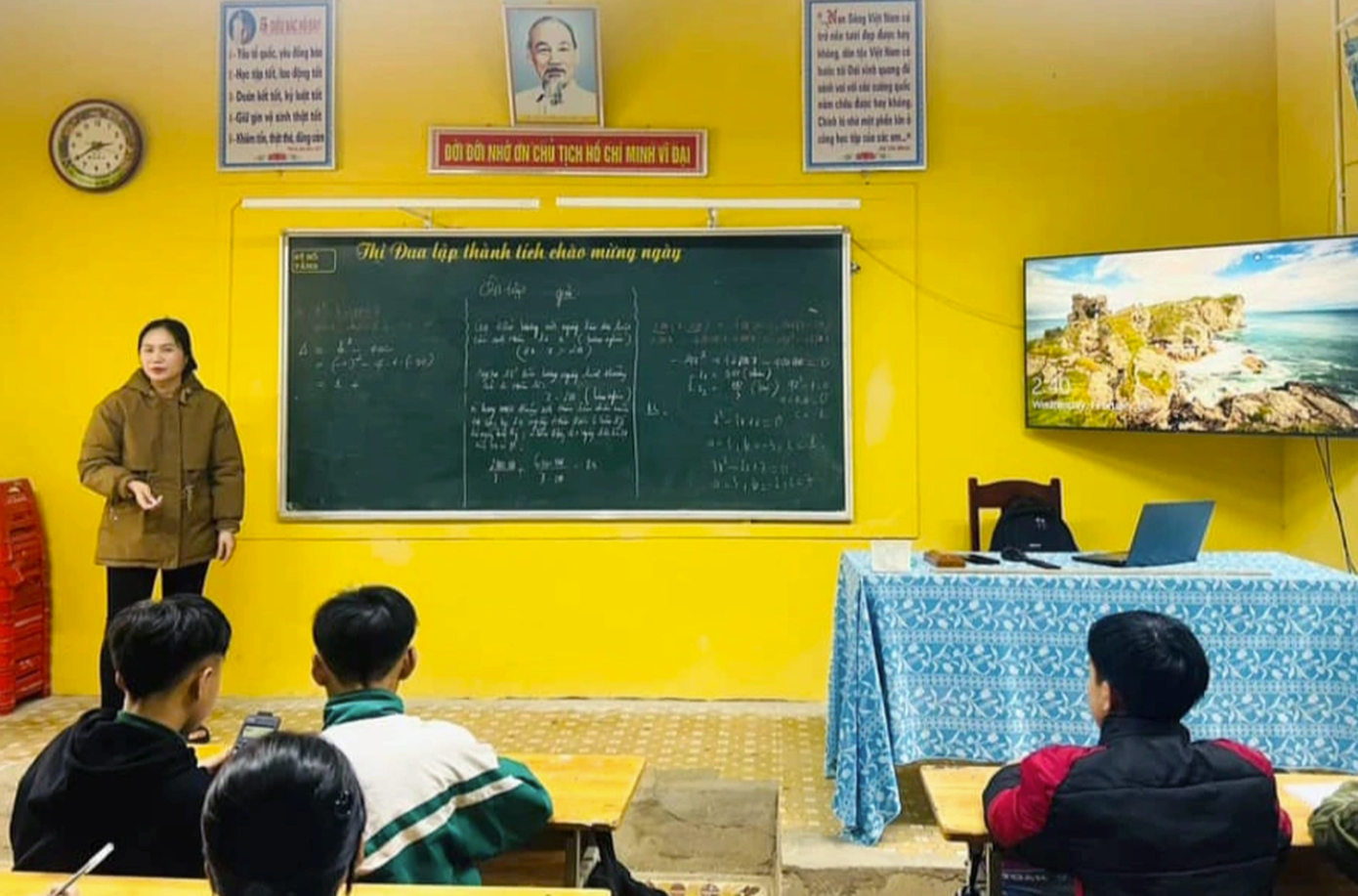 Giáo viên Trường THCS Yên Khê dạy thêm miễn phí cho học sinh Giáo viên Trường THCS Yên Khê dạy thêm miễn phí cho học sinh