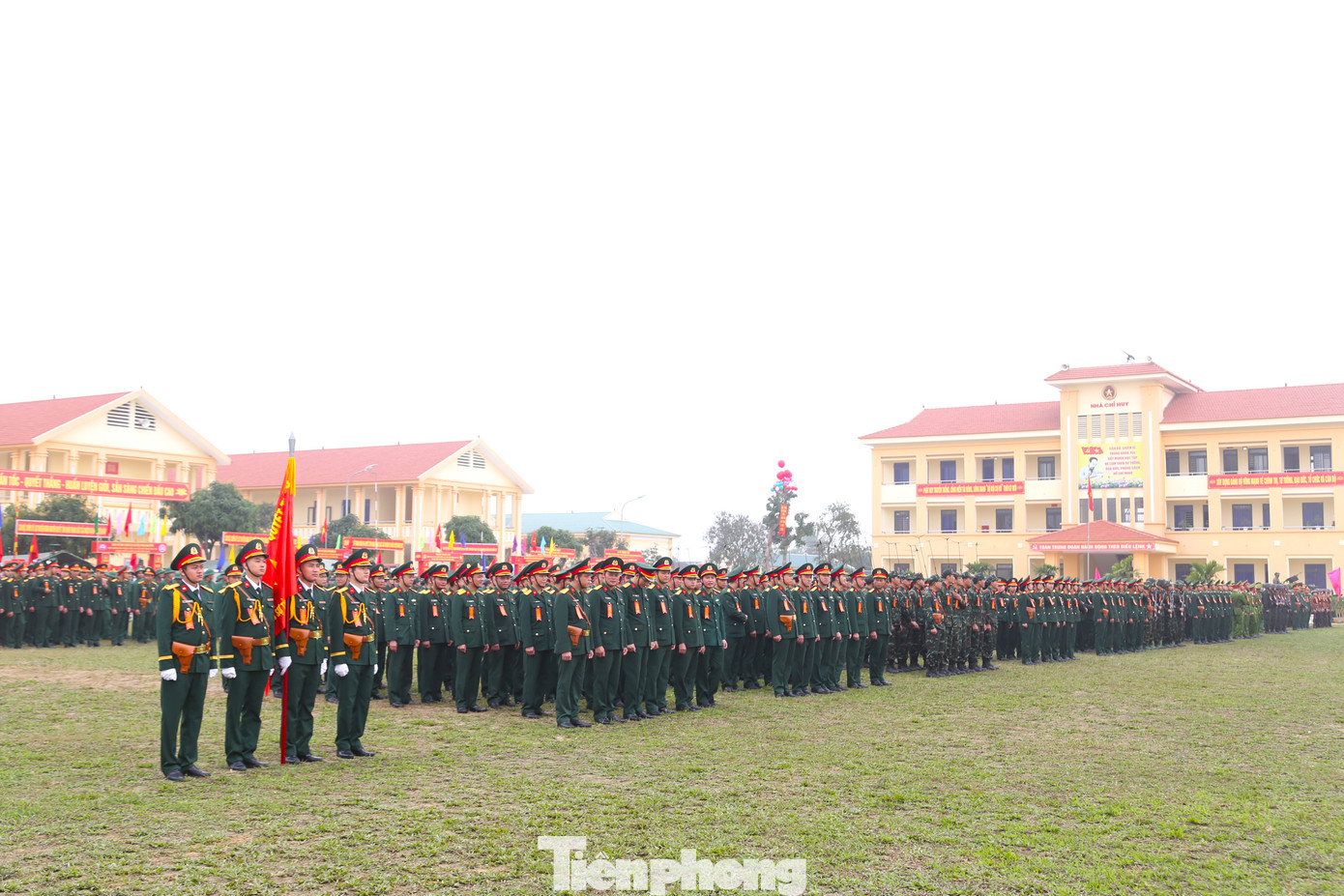 Sáng 3/3, tại Trung đoàn 764, Bộ Chỉ huy Quân sự tỉnh Nghệ An tổ chức Lễ ra quân huấn luyện năm 2025 và phát động đợt thi đua cao điểm “Thần tốc - Quyết thắng”.