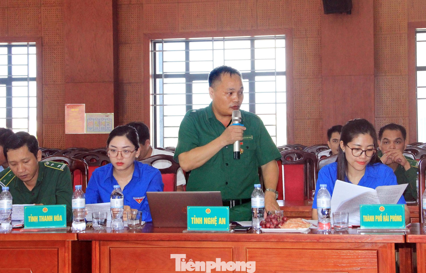 Anh Nguyễn Đình Thắng - Chỉ huy trưởng Ban Chỉ huy lực lượng TNXP tỉnh Nghệ An phát biểu ý kiến