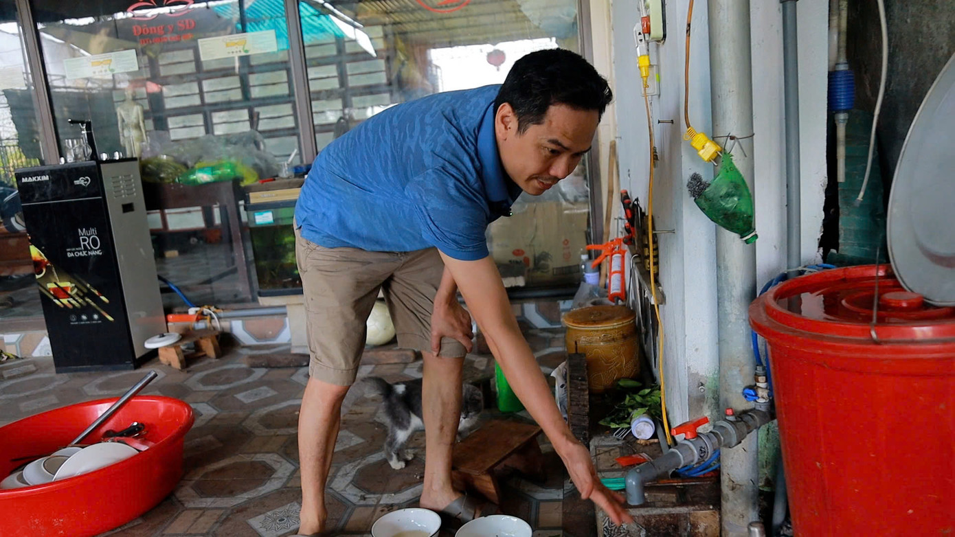 Hàng nghìn hộ dân ở xã Kim Liên không có nước sạch để sử dụng nhiều ngày qua