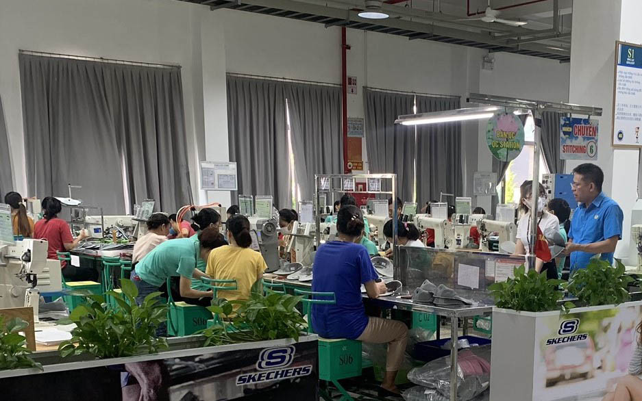 Sáng 6/10, khoảng 1.000 công nhân công ty TNHH Viet Glory đã đi làm trở lại