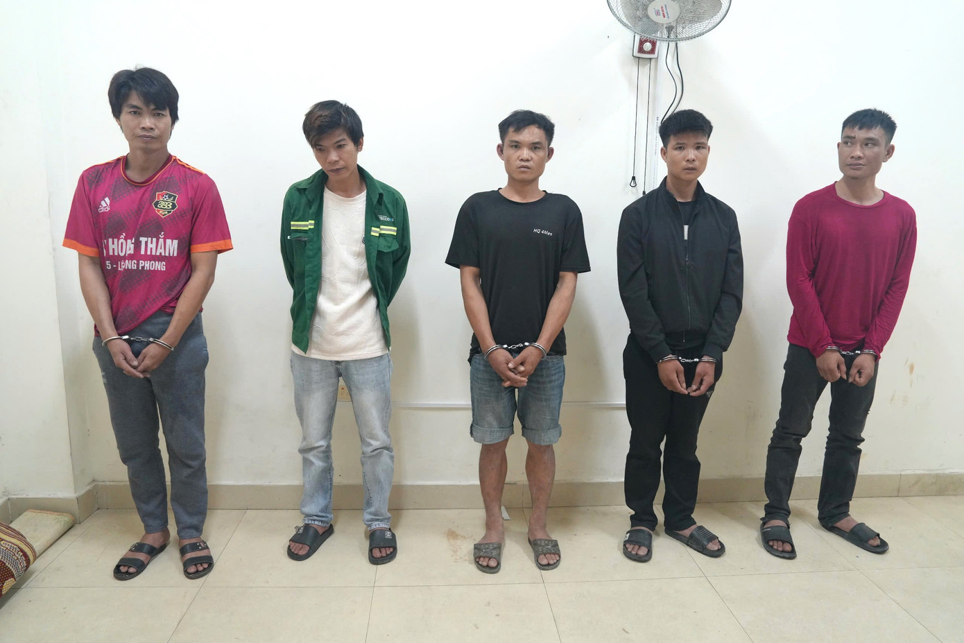 Các đối tượng tại cơ quan công an