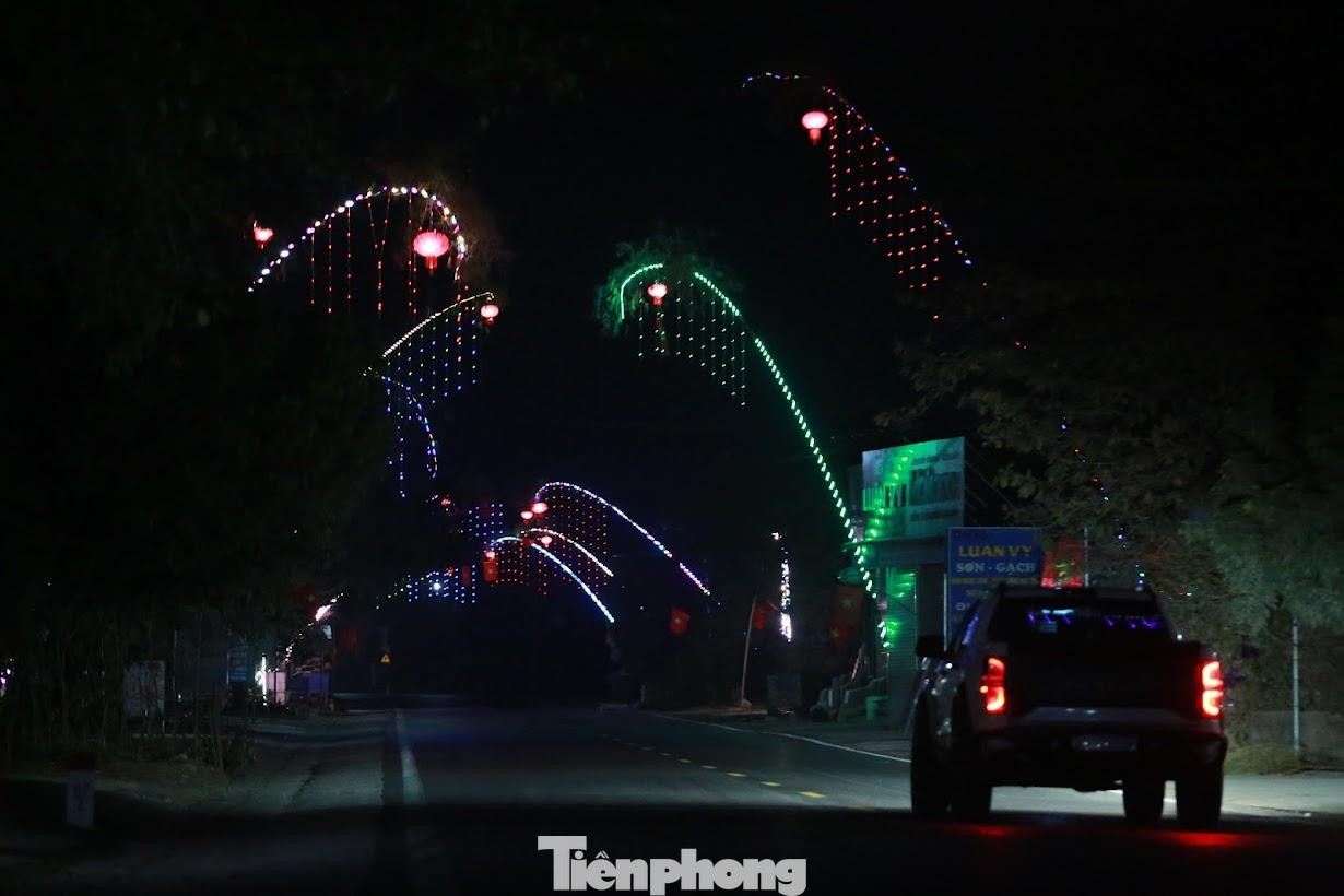 Những năm gần đây, phong trào chơi nêu Tết ở Nghệ An được khôi phục và lan tỏa khắp các huyện từ miền xuôi lên miền ngược. Thông thường, sau ngày cúng ông Công ông Táo (23/12 Âm lịch) hàng năm, các gia đình thường dựng cây nêu trước cửa nhà.