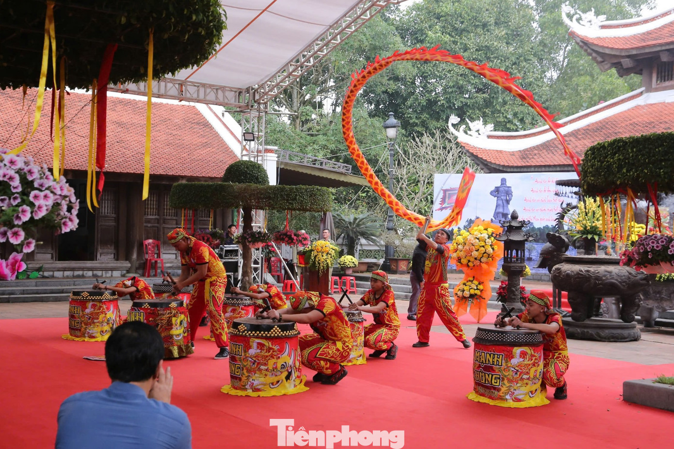 Chương trình nghệ thuật tái hiện lại Chiến thắng Ngọc Hồi - Đống Đa với sự lãnh đạo của Hoàng đế Quang Trung.