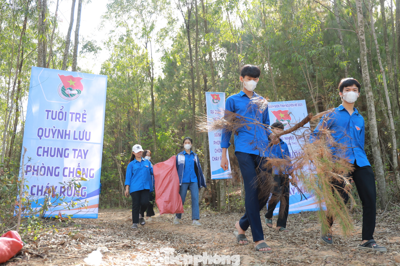Hoạt động nhằm tuyên truyền phòng chống cháy rừng, để người dân tích cực tham gia phòng chống cháy rừng. Trong đó vai trò của thanh niên được coi là hạt nhân, xung kích đi đầu để tuyên truyền phòng chống cháy rừng.