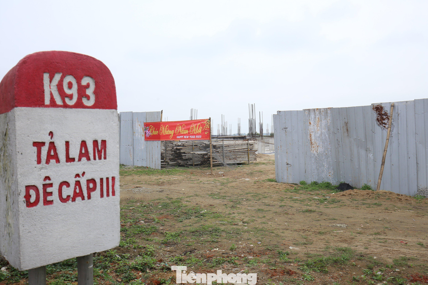 Dự án quần thể khu vui chơi, giải trí và du lịch ven sông Lam vừa triển khai đã bị đình chỉ Dự án quần thể khu vui chơi, giải trí và du lịch ven sông Lam vừa triển khai đã bị đình chỉ