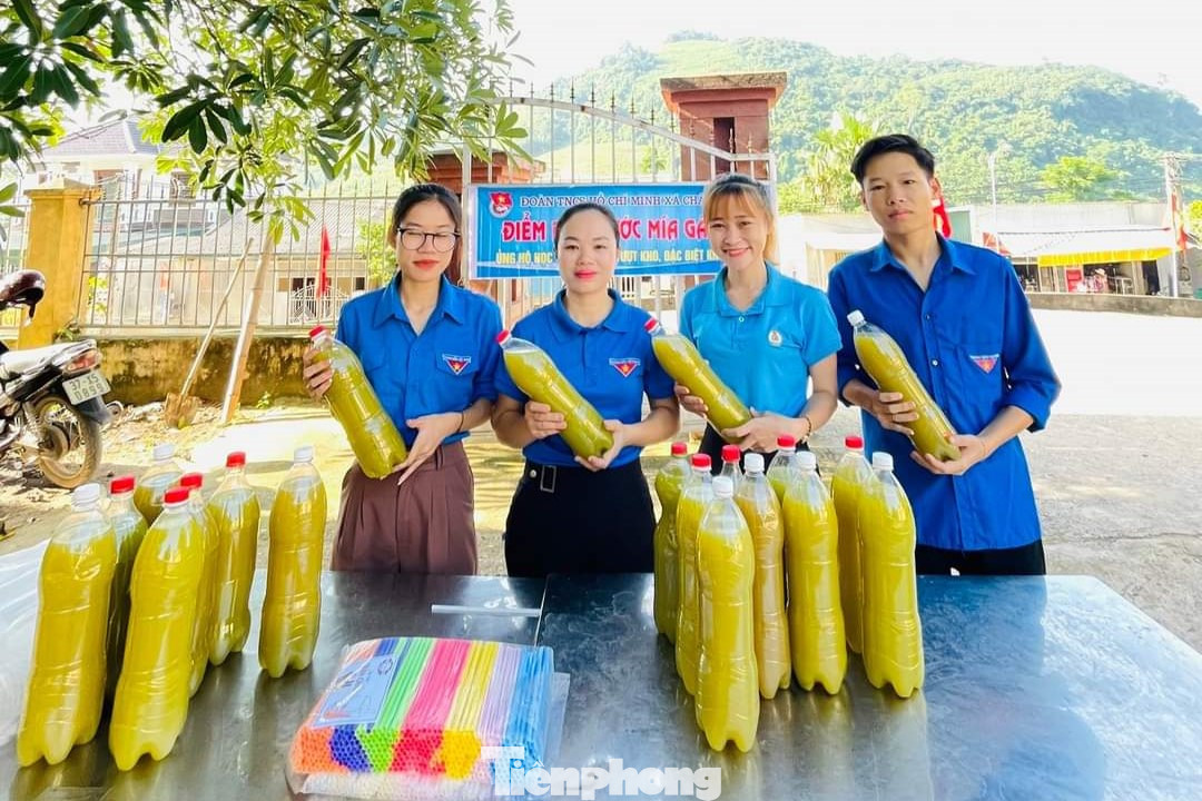 Kết quả trong 1 ngày phát động, Tuổi trẻ Quỳ Châu đã quyên góp được hơn 40 triệu đồng. Tất cả số tiền này được Ban thường vụ Huyện đoàn, Đoàn thanh niên các xã, thị trấn trao tặng tới các em học sinh nghèo nhân dịp khai giảng năm học mới.