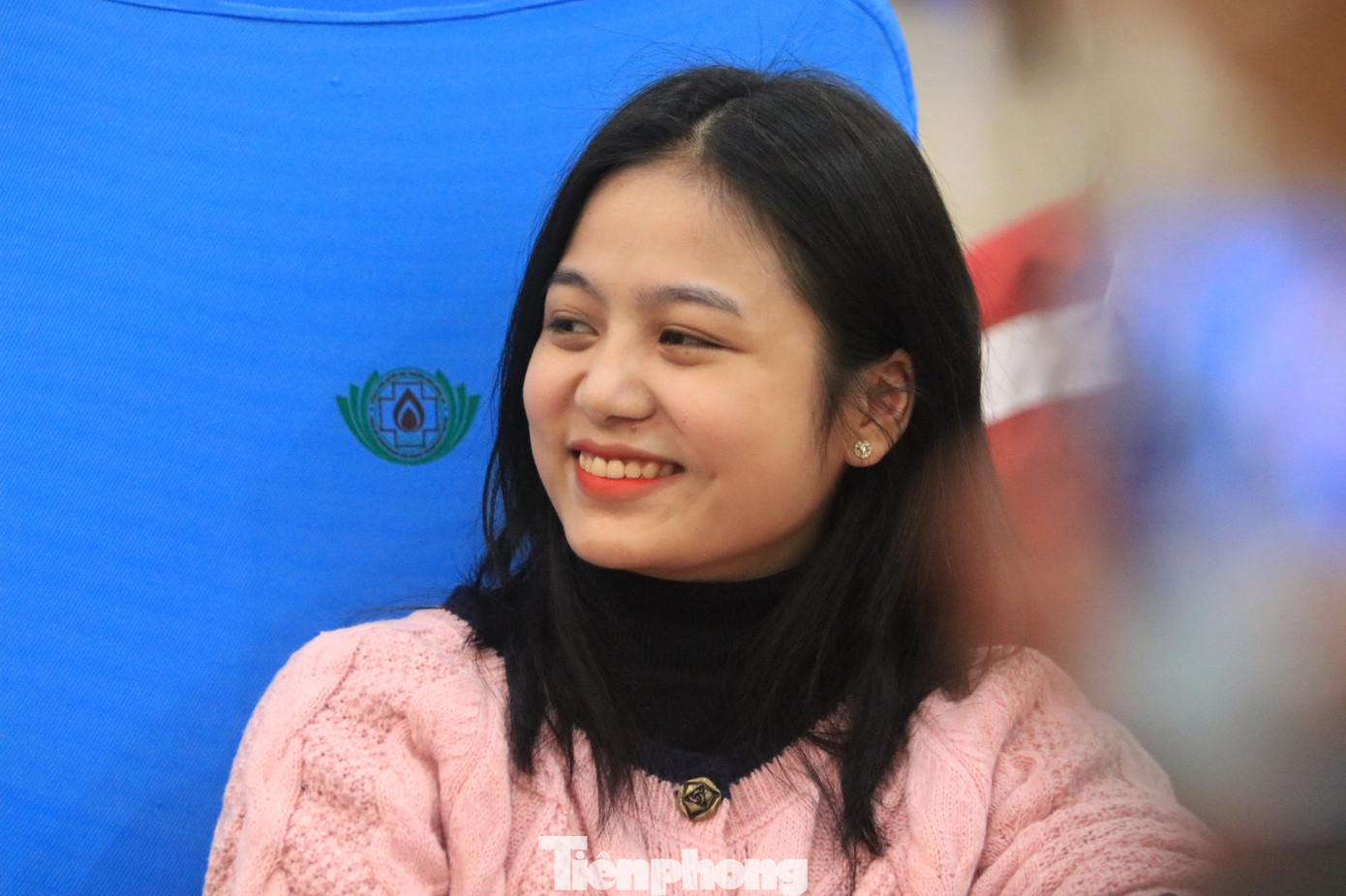 Nụ cười rạng rỡ khi được cho đi giọt máu của mình.