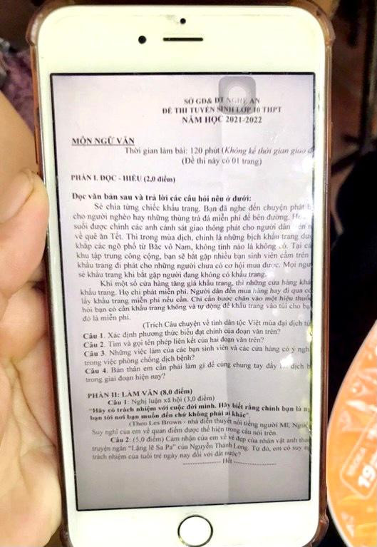 Đề thi giả mạo lan truyền trên mạng xã hội