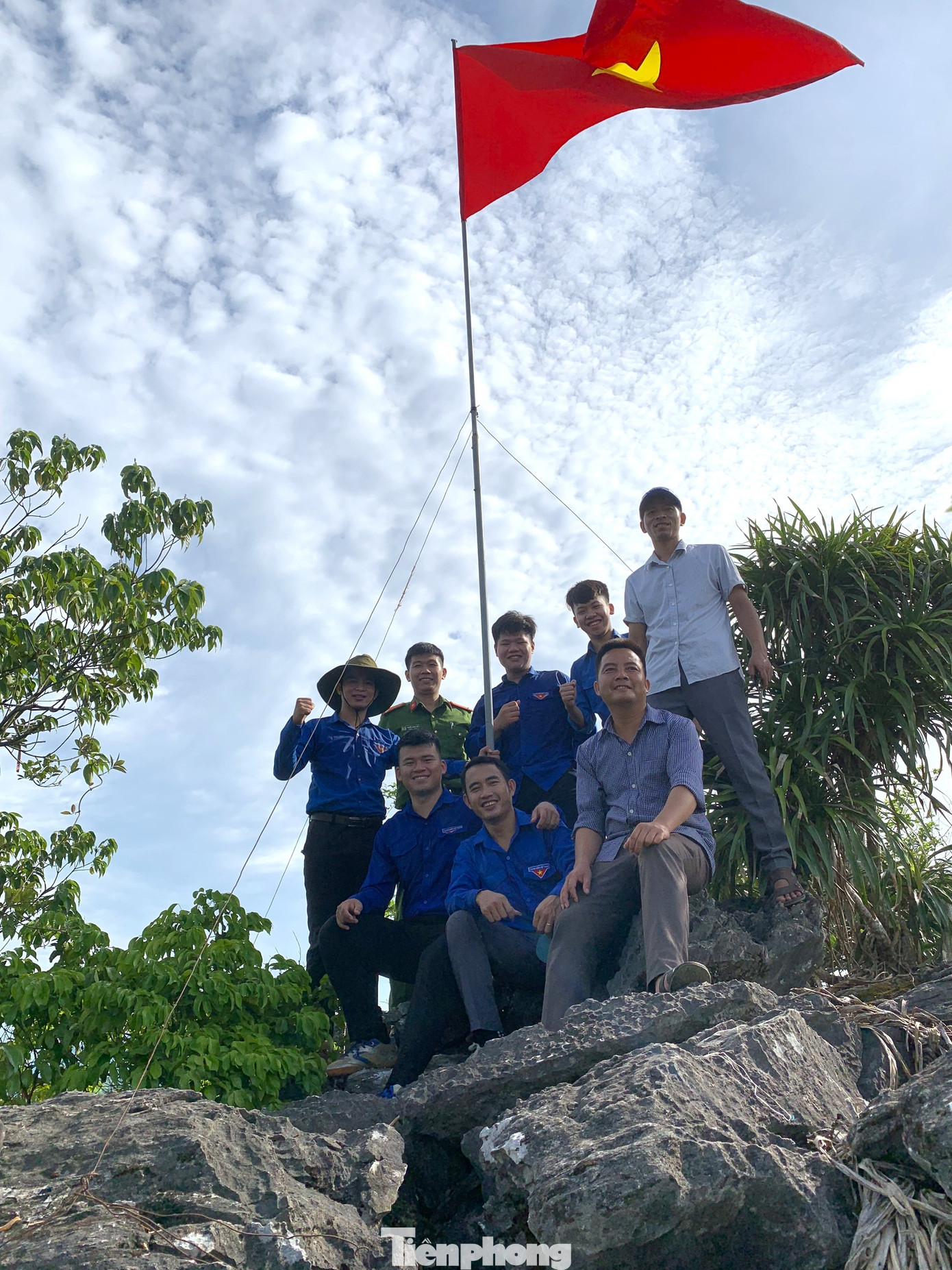 Nhận thấy đây là một việc làm thiết thực, ý nghĩa, từ đó đến nay hoạt động này đã được các bạn đoàn viên thanh niên xã Tường Sơn duy trì hàng năm vào các dịp 30/4, ngày Quốc khánh 2/9 và dịp Tết Nguyên đán.