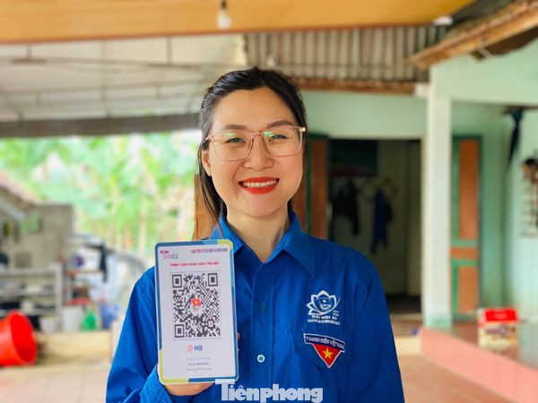 Việc ứng dụng hình thức thanh toán điện tử giúp việc mua bán trở nên dễ dàng, thuận tiện