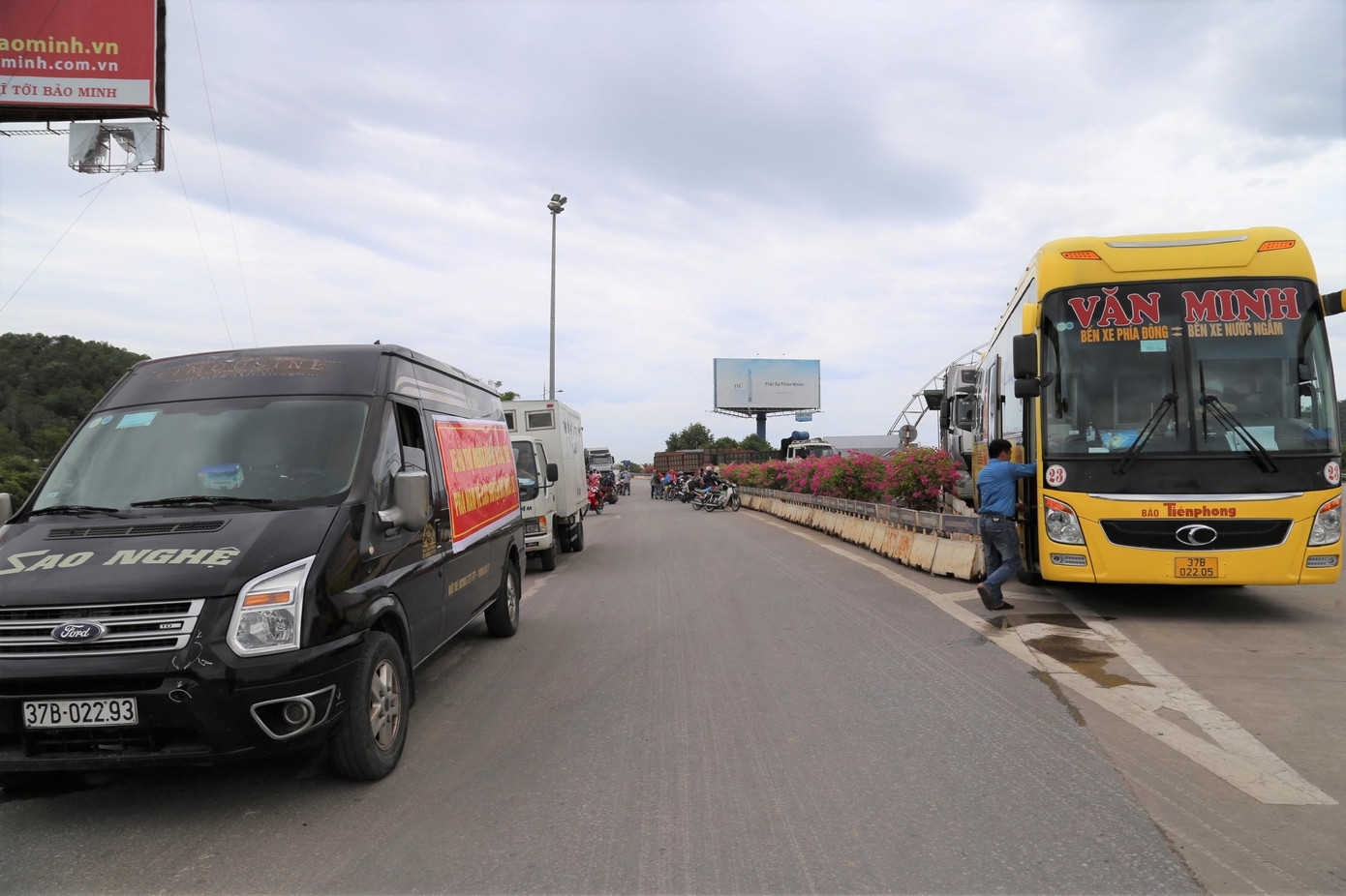 Chiều nay, Nghệ An phát hiện 2 ca về từ miền Nam dương tính với SARS-CoV-2 (Thu Hiền)