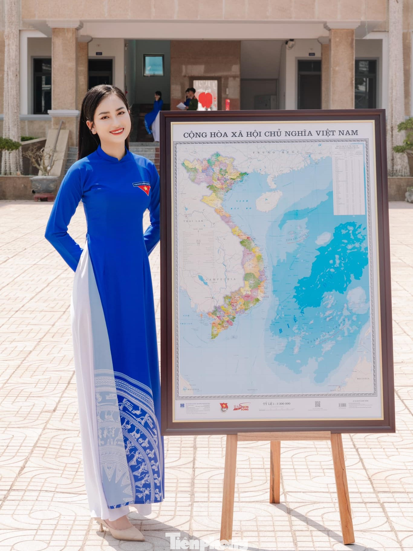 Cuộc vận động “Tự hào một dải non sông” do T.Ư Đoàn TNCS Hồ Chí Minh phát động, nhằm giáo dục lòng yêu nước, tự hào về toàn vẹn lãnh thổ trong mỗi người dân Việt Nam nói chung, đoàn viên, thanh thiếu nhi nói riêng. Qua đó vừa trang bị, củng cố thêm kiến thức về chủ quyền lãnh thổ quốc gia, vừa góp phần quan trọng vào việc giáo dục lòng yêu nước, tự tôn dân tộc cho thế hệ trẻ Việt Nam.