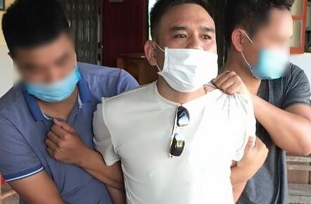 Trần Văn Đông tại thời điểm bị bắt. Trần Văn Đông tại thời điểm bị bắt.