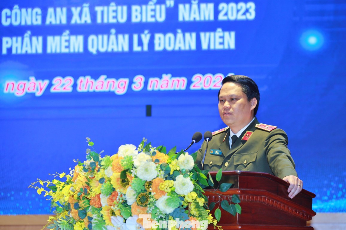 Thiếu tướng Bùi Quang Thanh - Giám đốc Công an tỉnh Nghệ An phát biểu tại buổi tọa đàm.