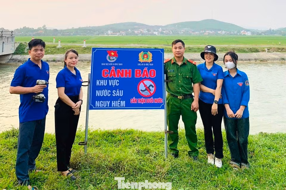 Đoàn viên thanh niên huyện Yên Thành triển khai nhiều hoạt động phòng chống đuối nước và tai nạn thương tích như lắp đặt biển cảnh báo đuối nước tại các sông, ao, hồ, đập; tổ chức các buổi tuyên truyền phòng chống đuối nước tại trường học, giáo dục trang bị các kỹ năng an toàn cho trẻ trong môi trường nước,...