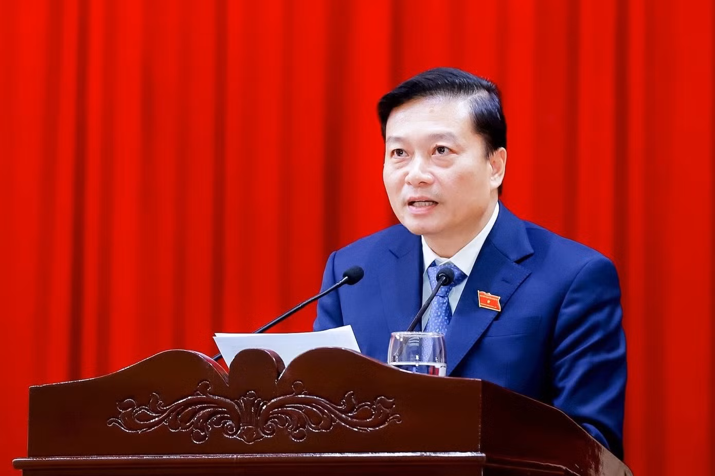 Ông Lê Hồng Vinh - Chủ tịch UBND tỉnh Nghệ An Ông Lê Hồng Vinh - Chủ tịch UBND tỉnh Nghệ An